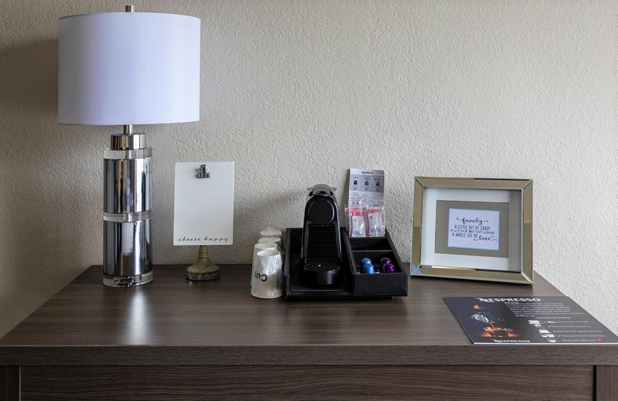 Superior King Room with Sofa Bed FAMK,1435408906:JPEG