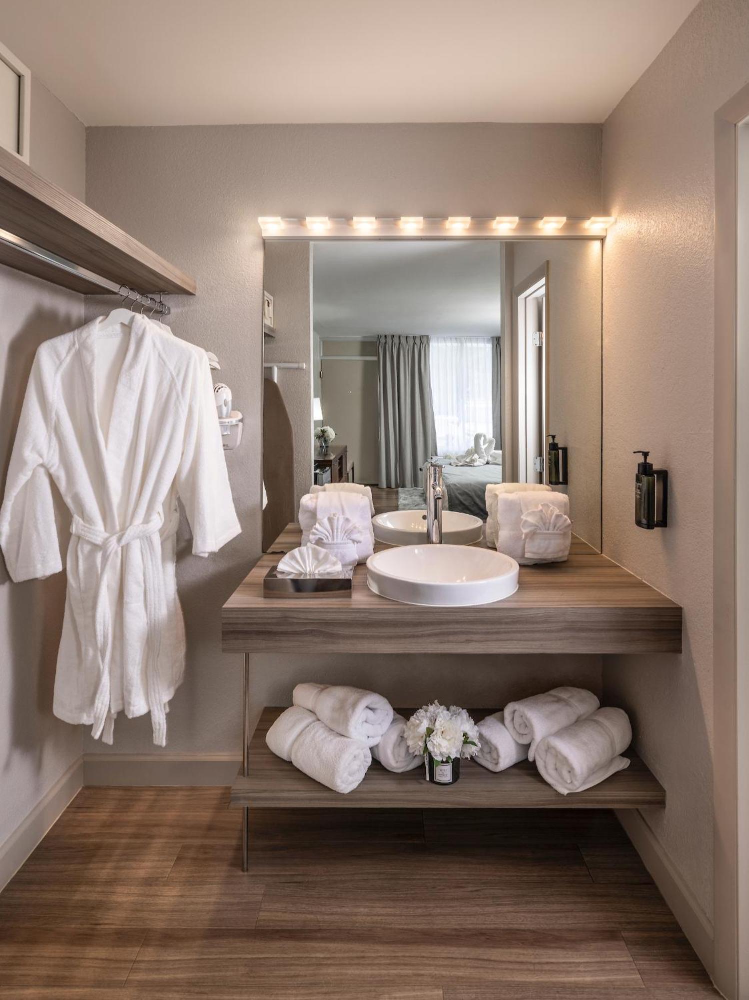 Presidential Suite with Two Queen Beds - Non-Smoking,1583137946:JPEG