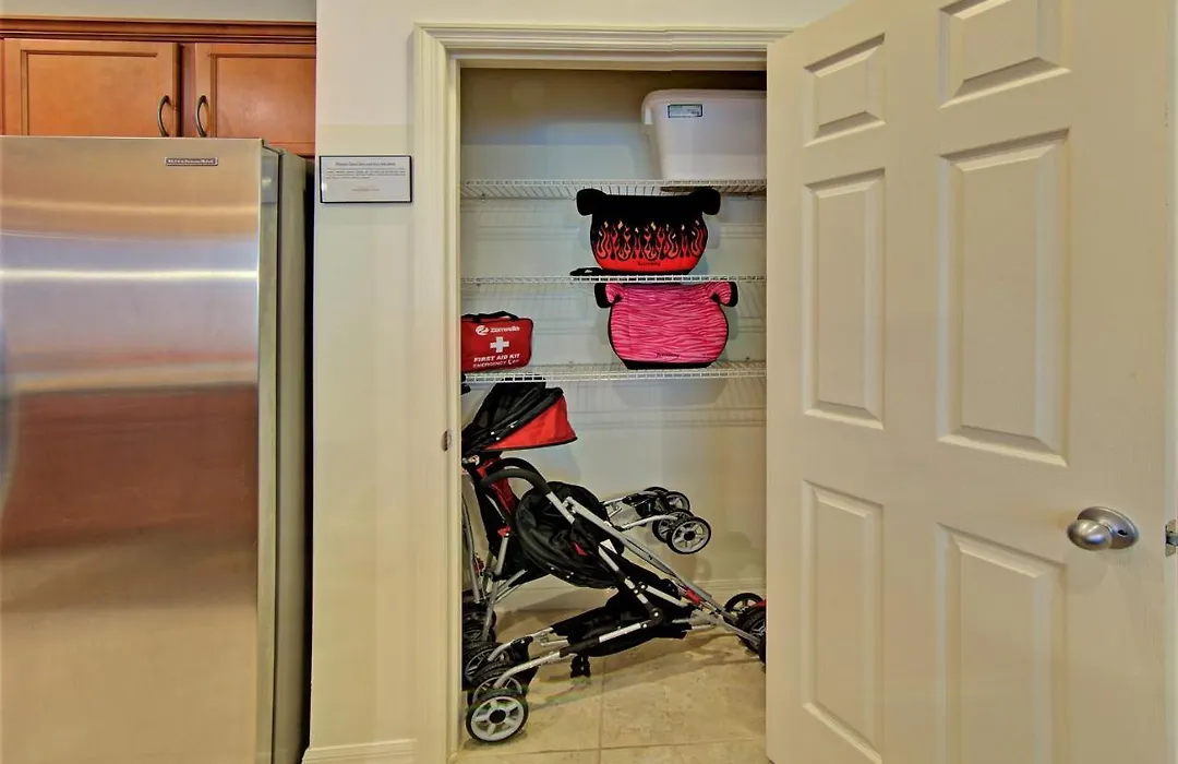 4 Bedroom Sunhaven Townhouse With Pool Near Disney-1