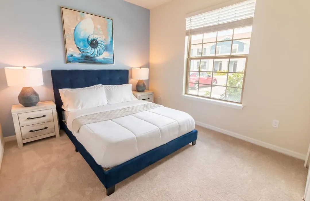 Dream Vacation Home 5 Bed 4.5 Bath With Private Pool!-1