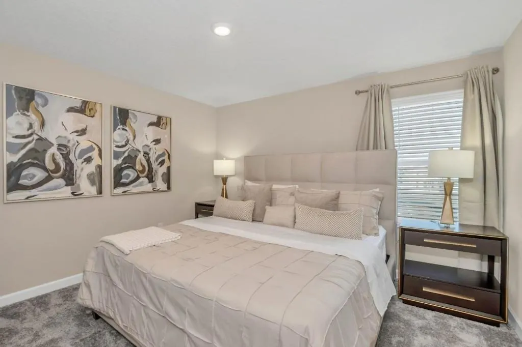 9 Bed Storey Lake Themed Game Room Home-1