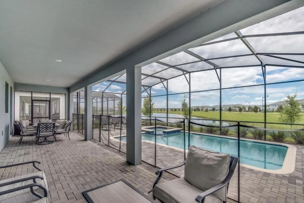 Luxury Lake View 9 Bedroom Villa With Games Room Home-1