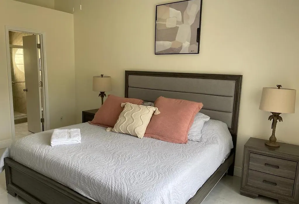 Grand Luxury 3Br Penthouse Near Disney Parks-1