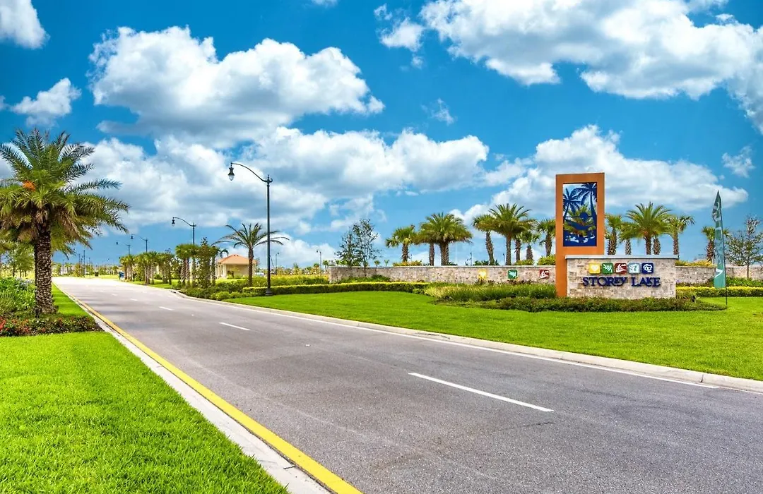 Spacious Home With Game Room Near Disney-1