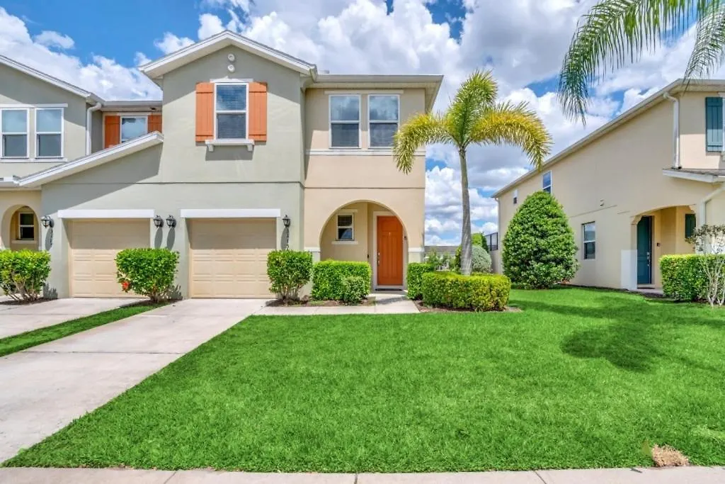 4 Bed Townhome With Private Pool Near Disney! Townhouse-1