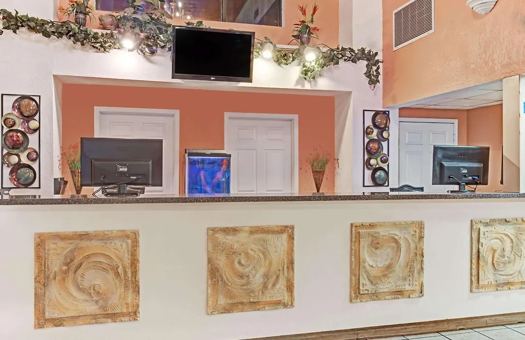 Howard Johnson By Wyndham Tropical Palms Kissimmee-1