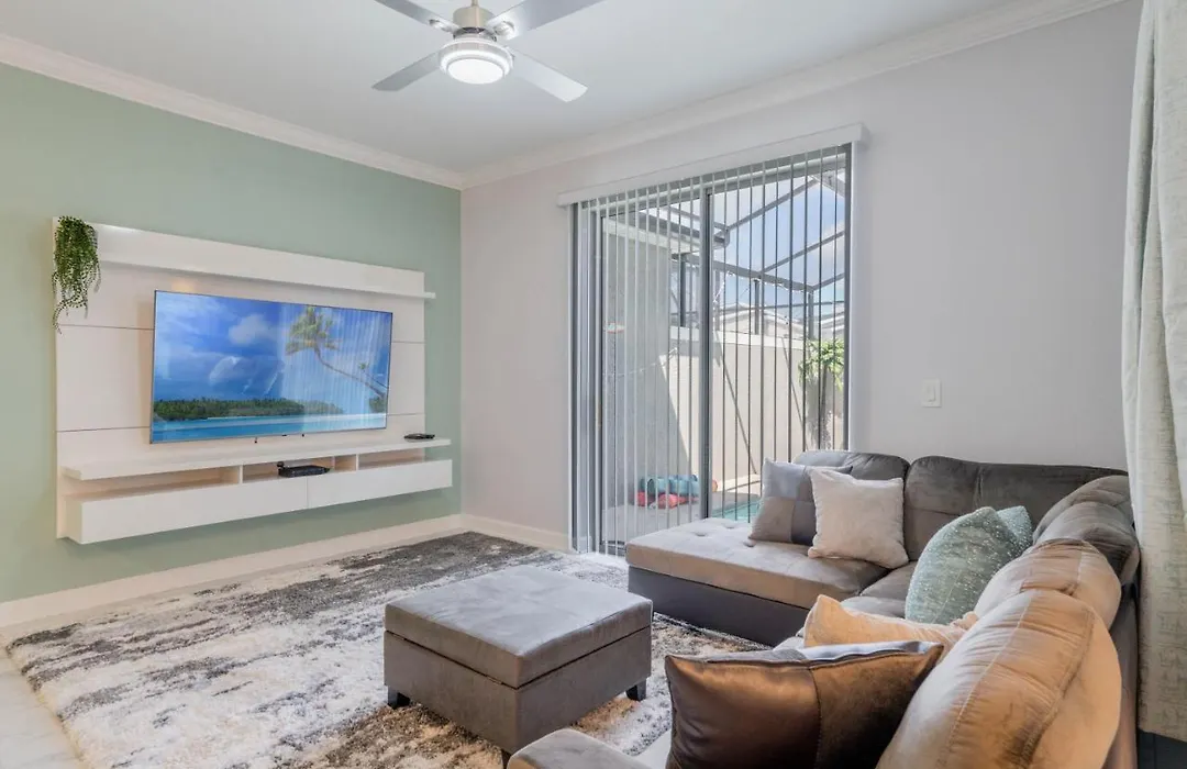 Family Townhome At Storey Lake Min From Disney-1