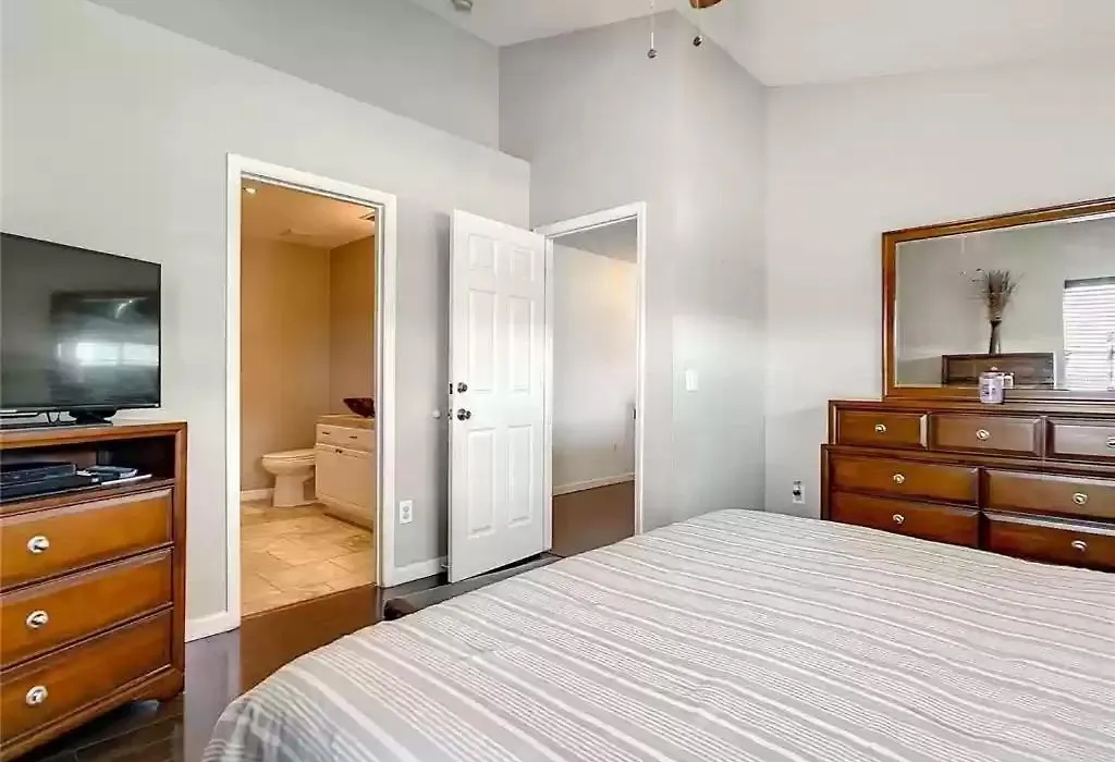 Windwood Villa Home-1