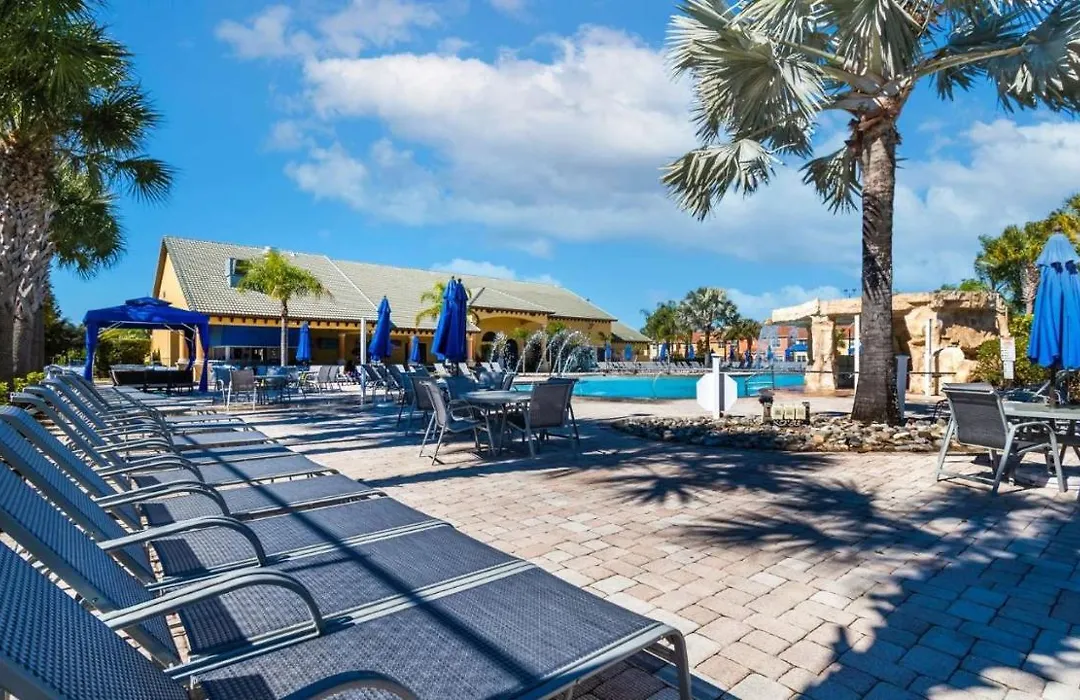 Private Townhome With Splash Pool-1