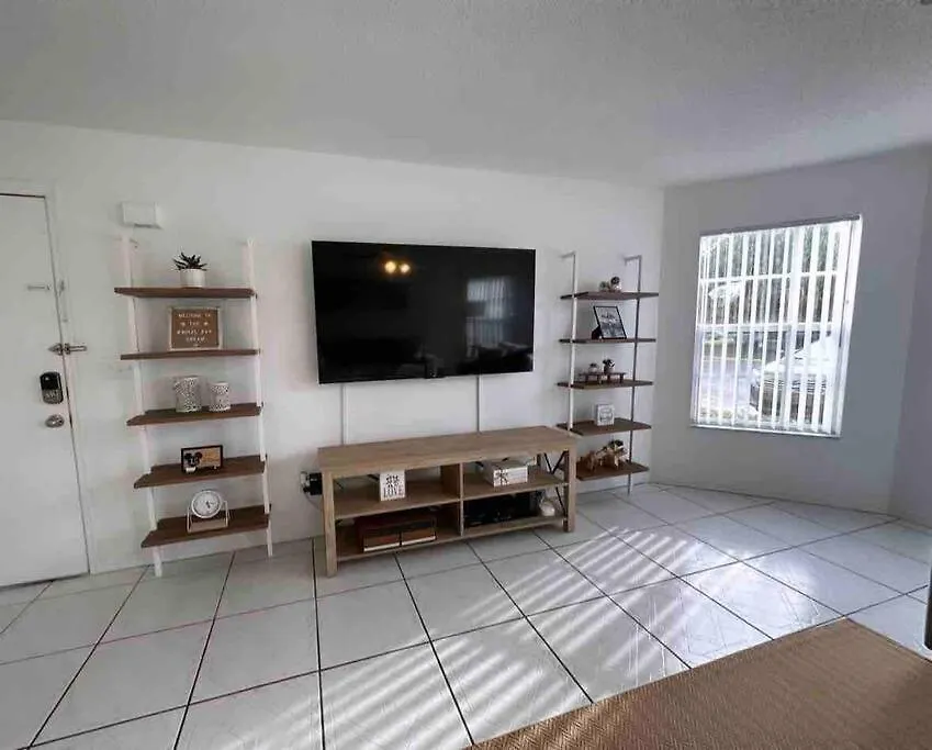 Disney - 3Bd, 2Ba - The Royal Bay Dream-1