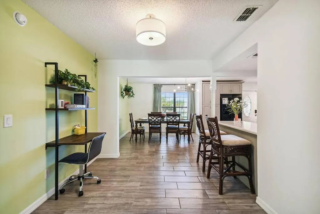 Tranquility! Private Gated Estate! Boats, Rvs Ok! Has Separate Apt, Fishing, Hiking, Low Rates!-1