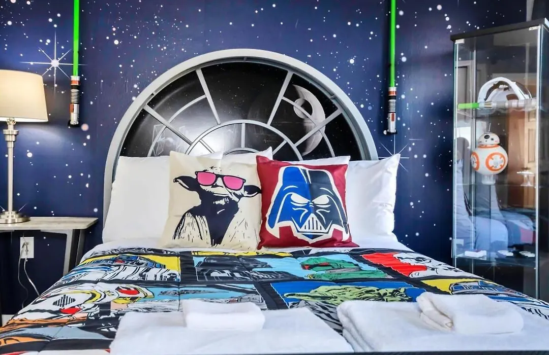 Newly Renovated Stylish Villa With Star Wars Mickey And Safari Themed Rooms #3Tv4706-1