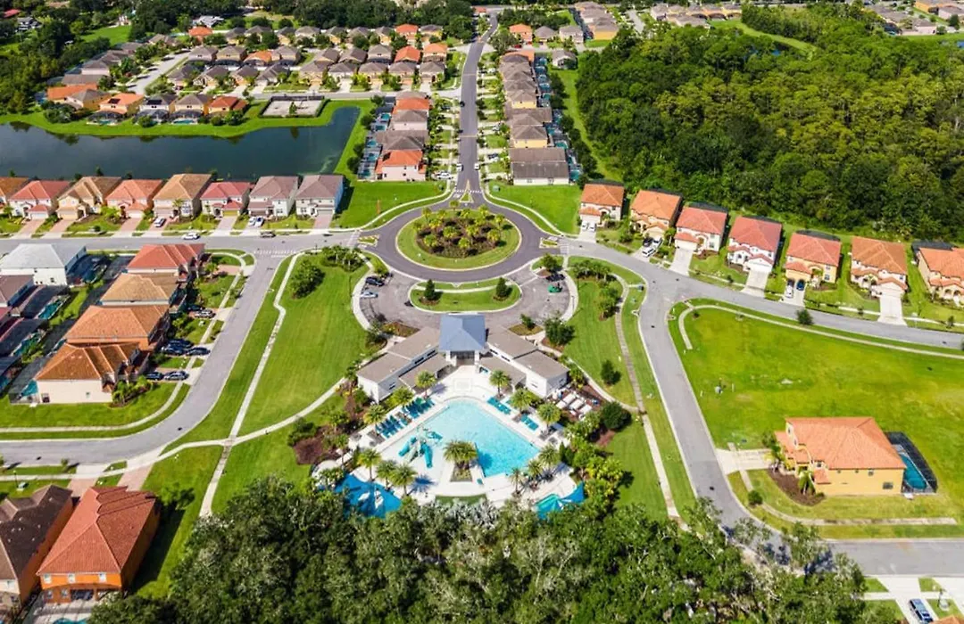 8Br Family Home W Pool & Games Room- Near Disney-1