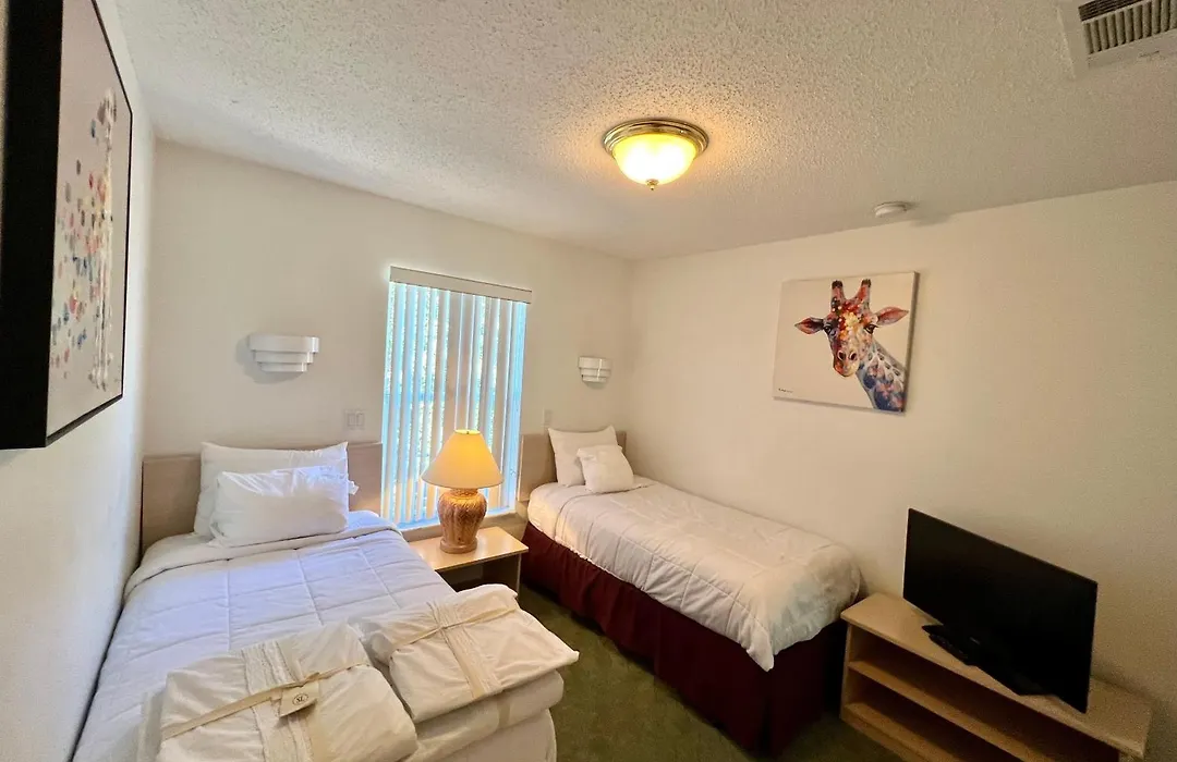 Grand Superior 3Br Townhouse Near Disney Parks-1