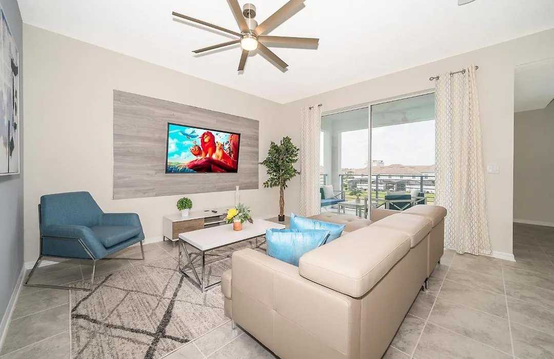 3121-303Mr Storey Lake, Condo 2/2 Lake View-1