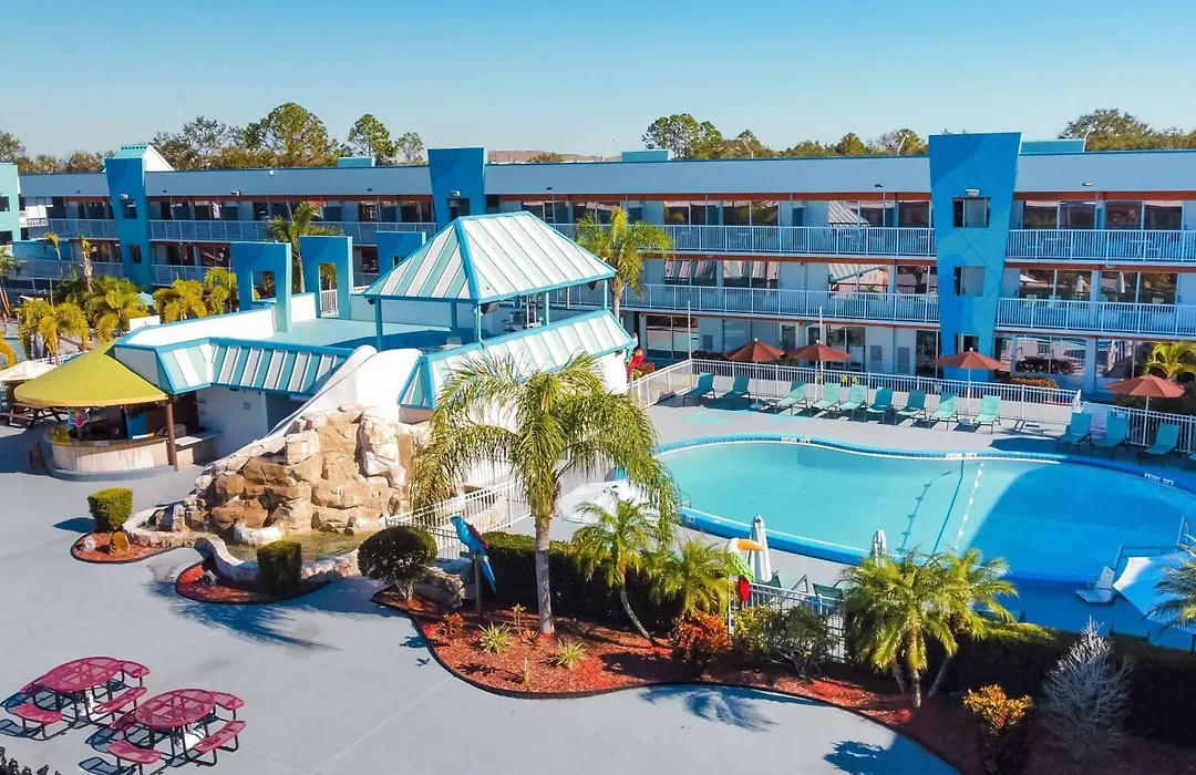 Ramada By Wyndham Flamingo Water Park-1