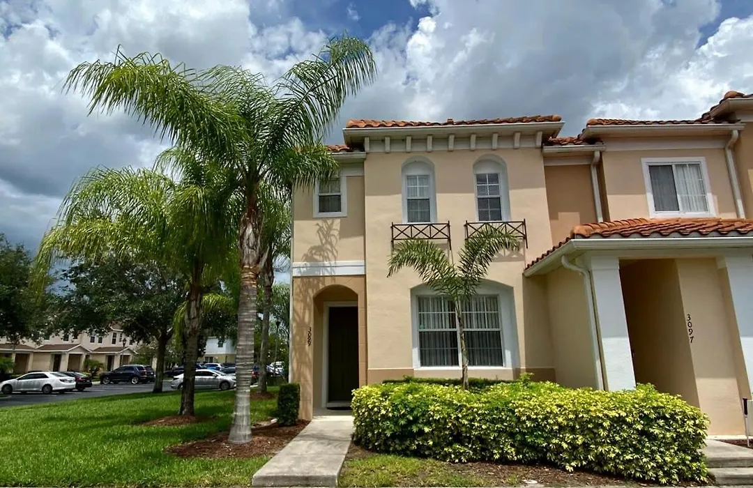 Three Bedrooms Townhome 3099-1