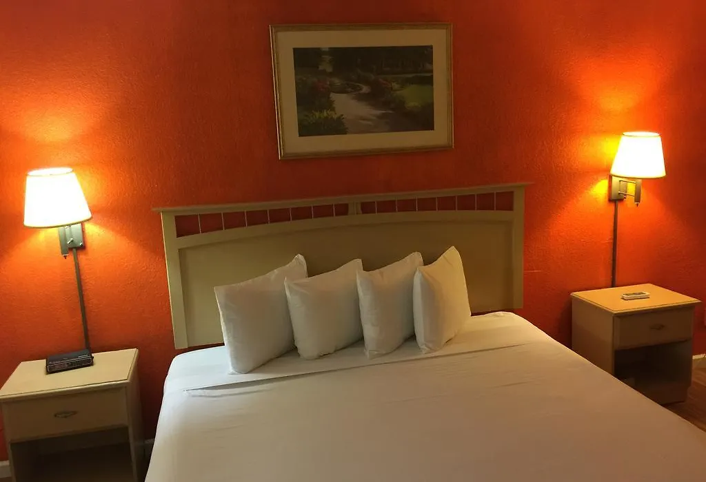 Country Hearth Inn- Kissimmee-1