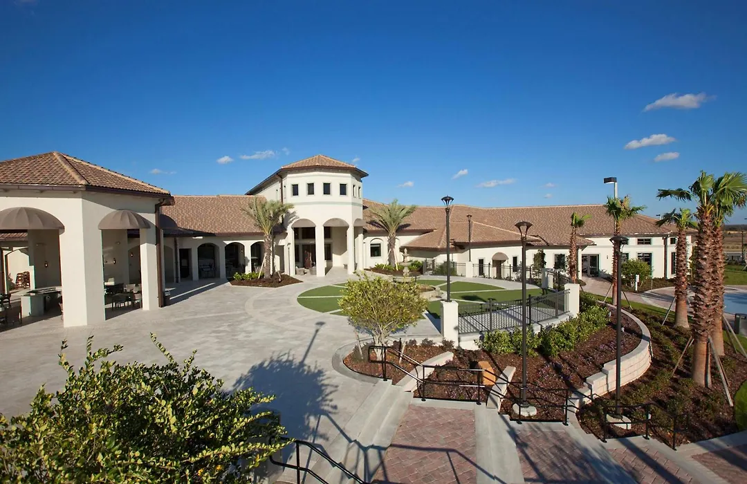 Luxury 5Bed Home With Pool And Game Room-1