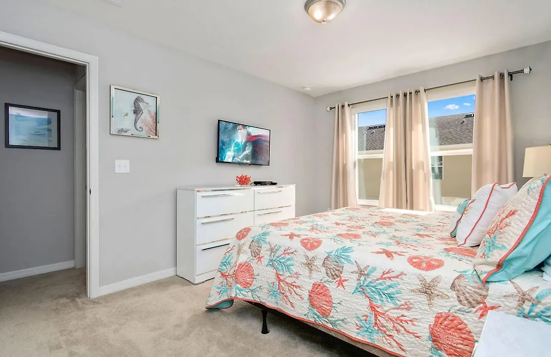 Four Bedrooms Townhome 5122-1