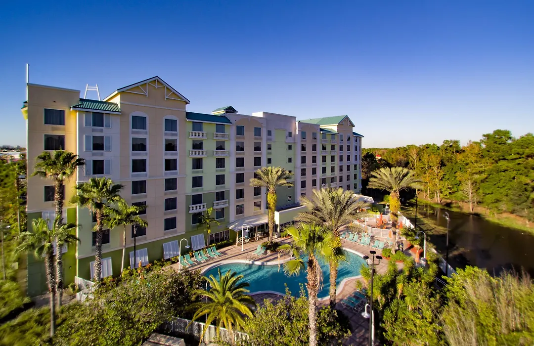 Comfort Suites Maingate East-1