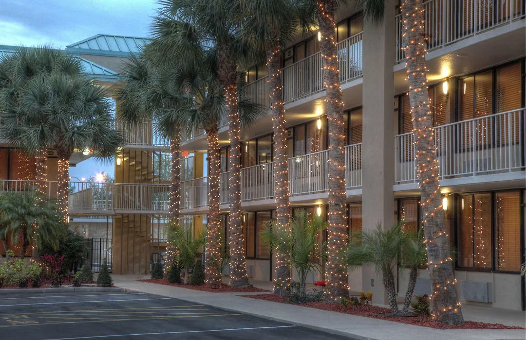 Park Royal Orlando-1