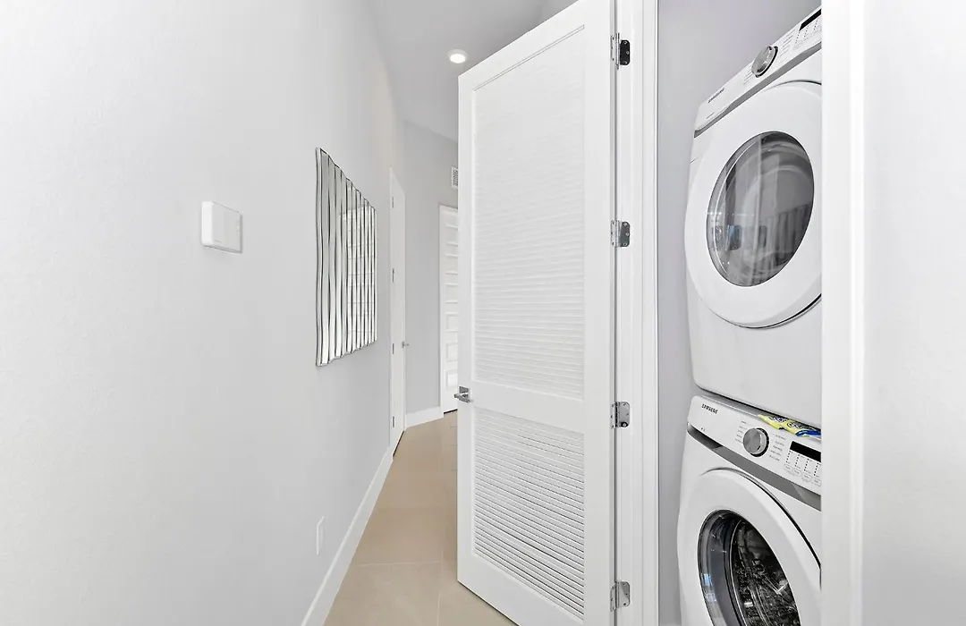 Modern Condo Near Disney With Resort & Waterpark Access - B3-214-1