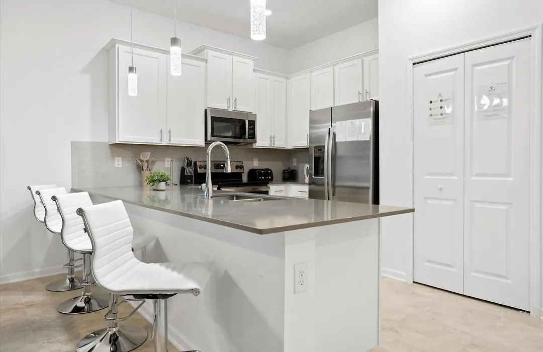 2 Bd 2 Ba Champions Gate 1053 Ss-1