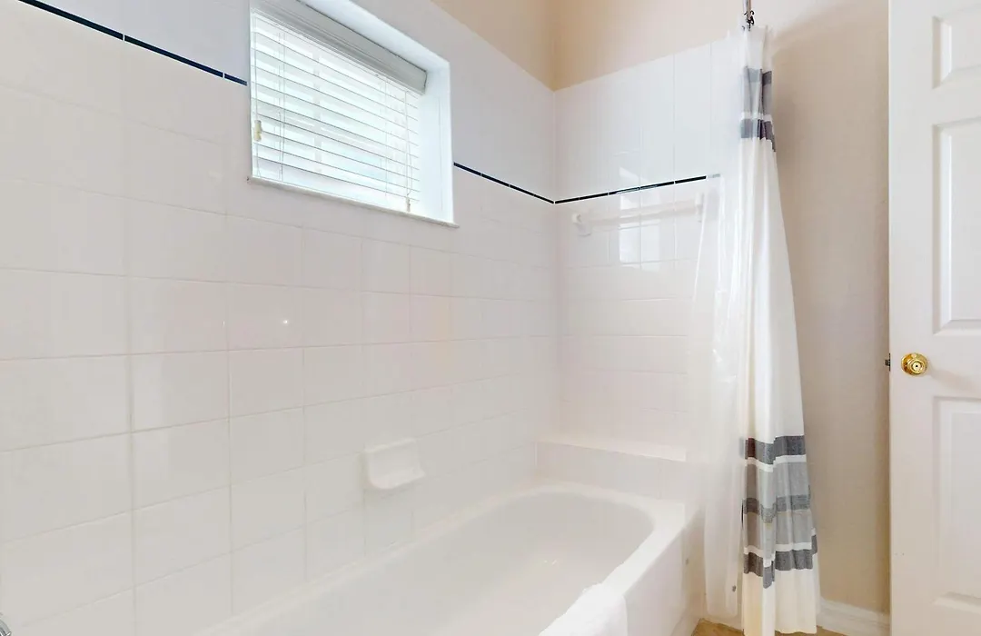 Newly Renovated Condo With Stunning View Of Pond Walking Trail And Tennis Courts-1