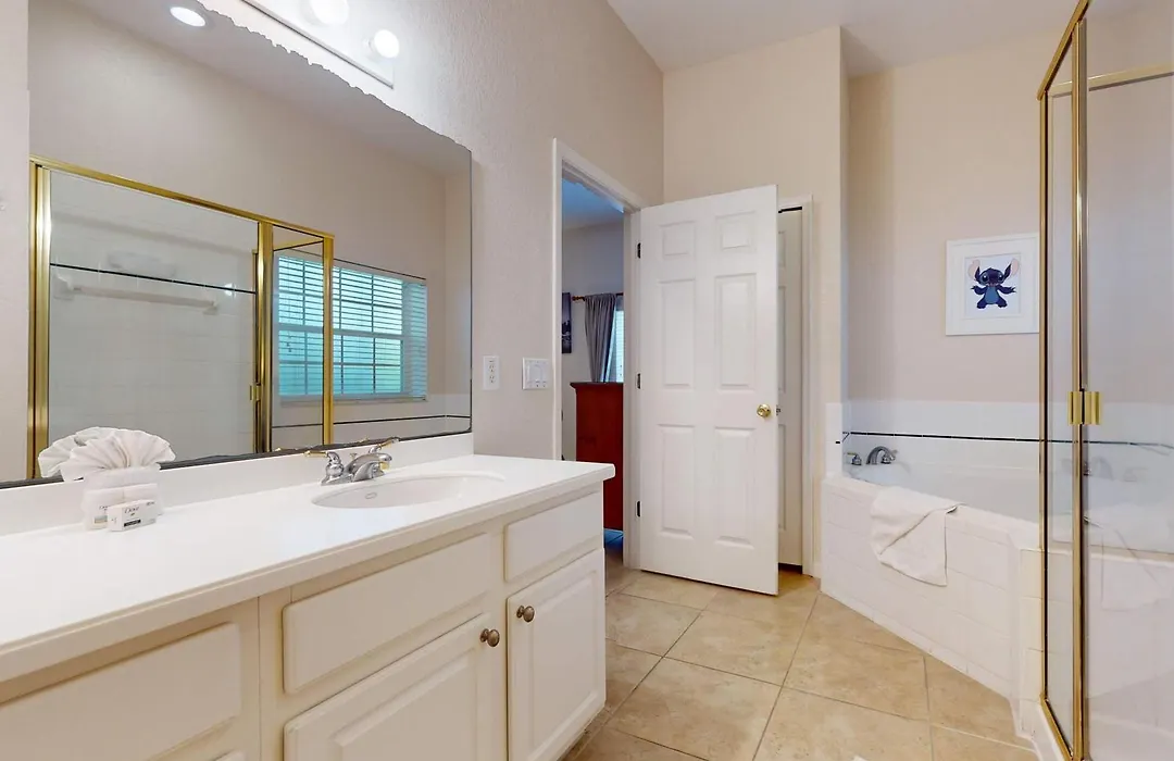 Newly Renovated Condo With Stunning View Of Pond Walking Trail And Tennis Courts-1