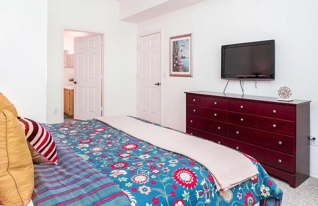 Beautiful 3 Bedroom Townhouse Near Walt Disney World-1