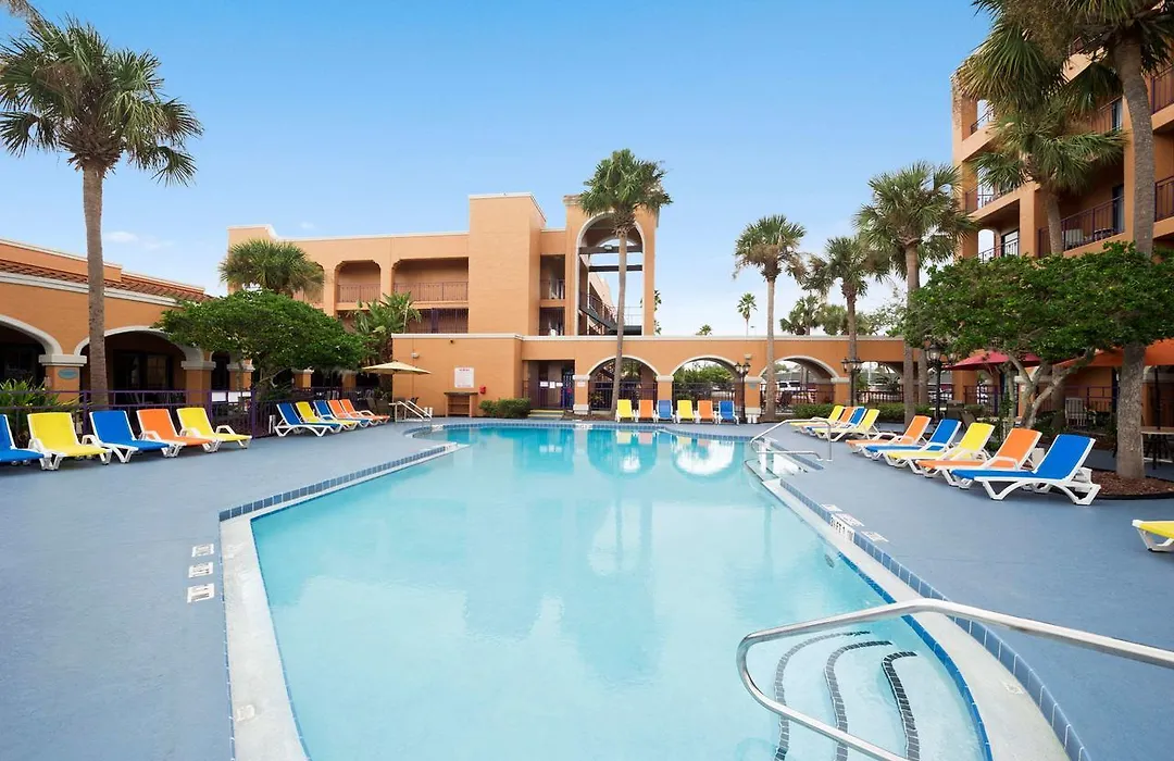 Ramada By Wyndham Kissimmee Downtown Hotel-1