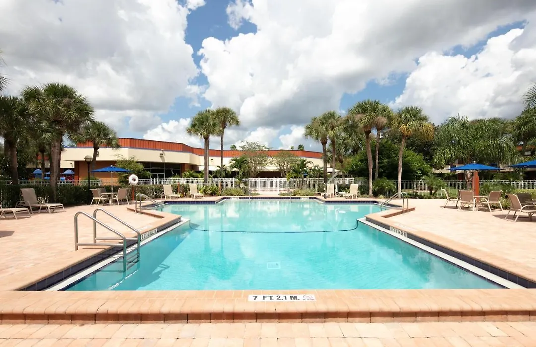 Maingate Kissimmee Hotel-1