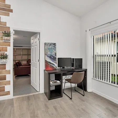 4Br Family Home - Private Pool, Bbq, And Games!-2
