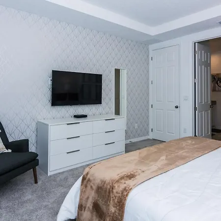 Brand New 9 Bedrooms House With Private Pool, Star Wars Game Room, Theme Rooms And Lake View Sa2145-2