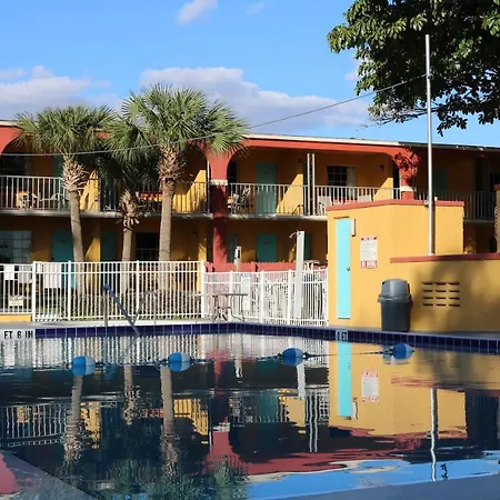 Howard Johnson By Wyndham Lake Front Park Kissimmee-2