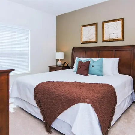 Cozy Four Bedrooms Townhouse At West Lucaya Village Resort 8924-3