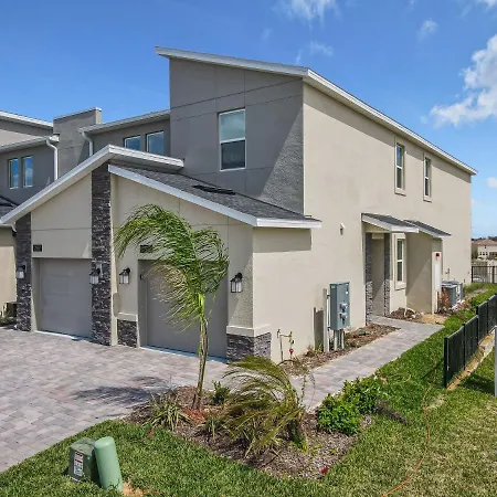 Fabulous 2Br Condo In Four Corners With Free Waterpark-2