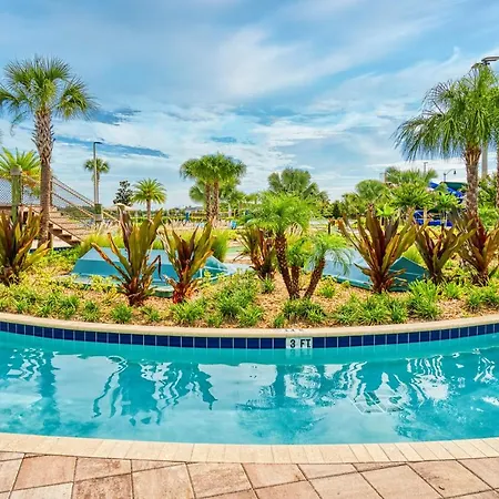 Pleasant Townhome With Private Pool Near Disney-2