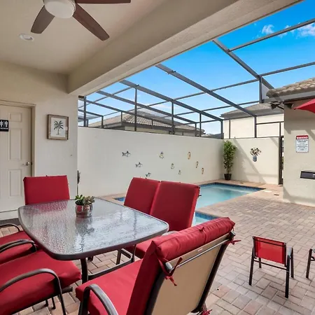 5-Bedroom Home With Private Pool -15 Mins From Disney--2