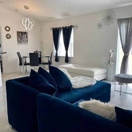 Cozy Spacious 4Bd With Garden Tub Near Disney-2