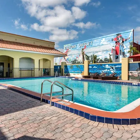 Clarion Inn & Suites Kissimmee-Lake Buena Vista South-3