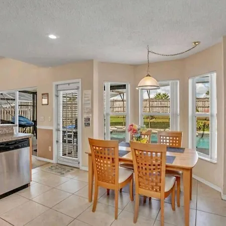 Spacious Five Bedroom Home Close To Disney-3