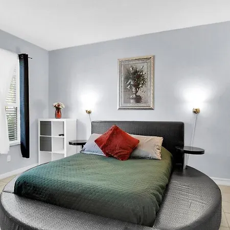 Emerald Island Resort - 7 Bed 5,5 Baths Villa-2