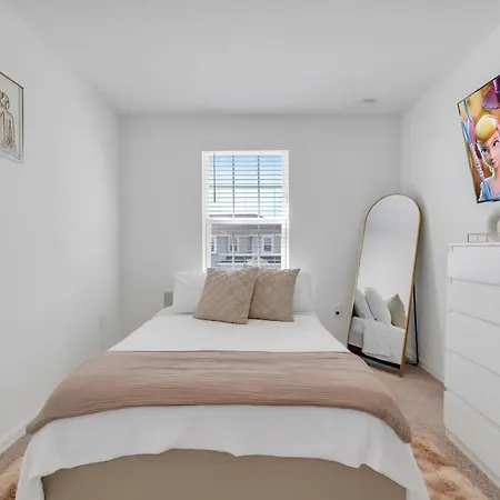Lovely 3Bd 3Br Townhouse-3
