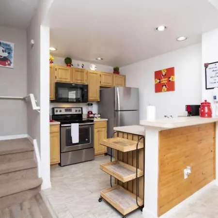 Charming 3-Bedroom Villa In Gated Community - Your Perfect Getaway!-2