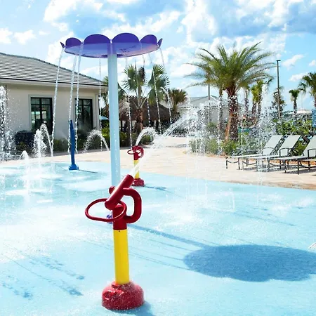 Four Bedroom Family Friendly W\/ Screened Pool 4908-3