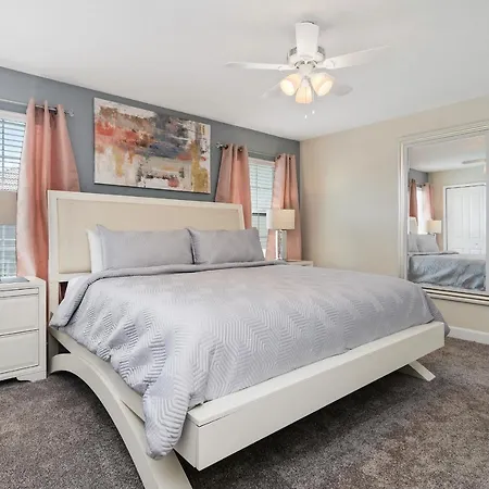 Four Bedroom Family Friendly W\/ Screened Pool 4908-2
