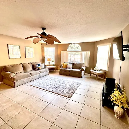 Island Holiday Condo-3