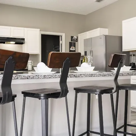 Cozy 3Br Family Home Pool And Bbq-3